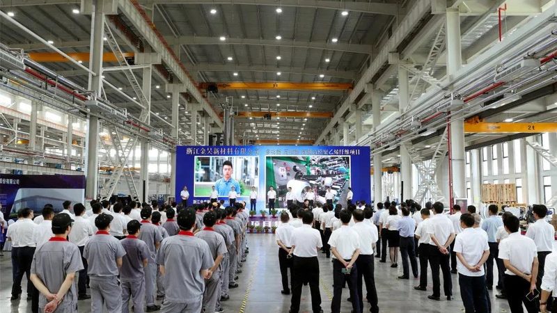 饮料生产中的消泡剂选择：关键因素与实际应用